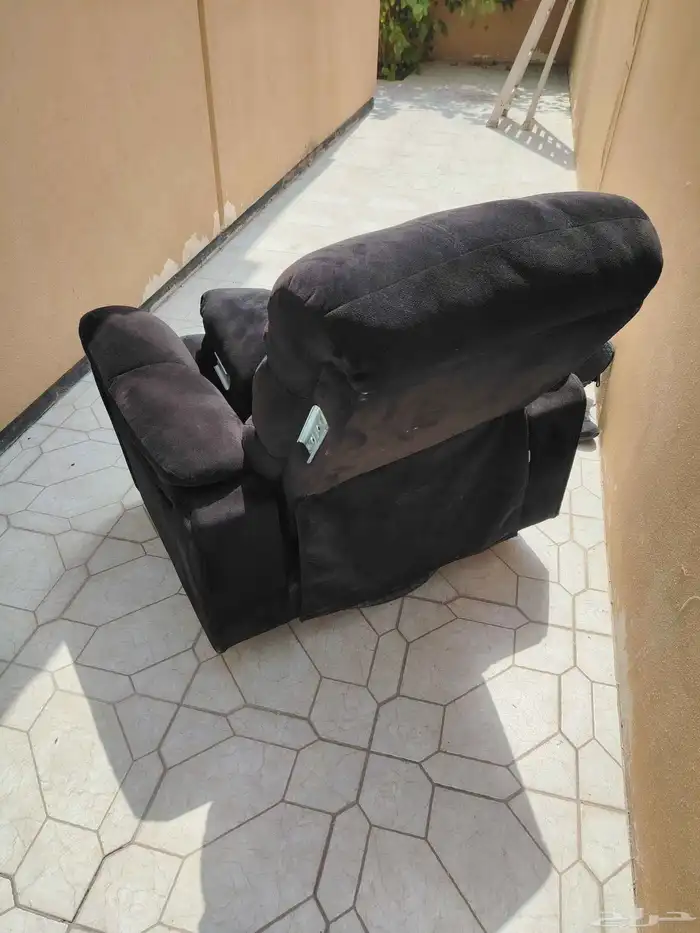 للبيع كرسي راحة بحالة ممتازة 0