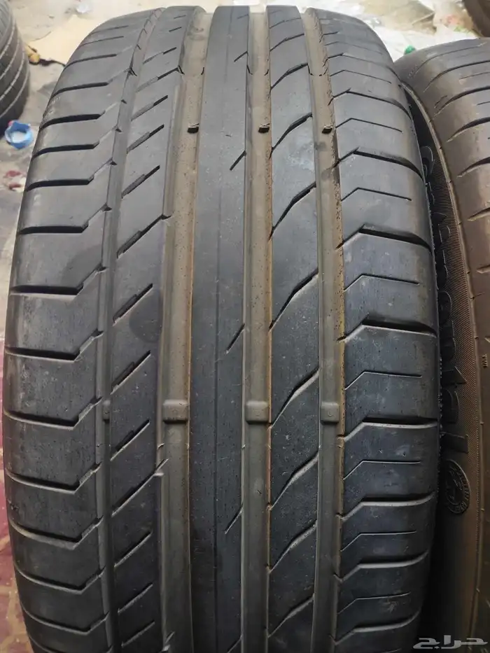أربع كفرات كنتننتل روماني اصلي 235 55 18 0