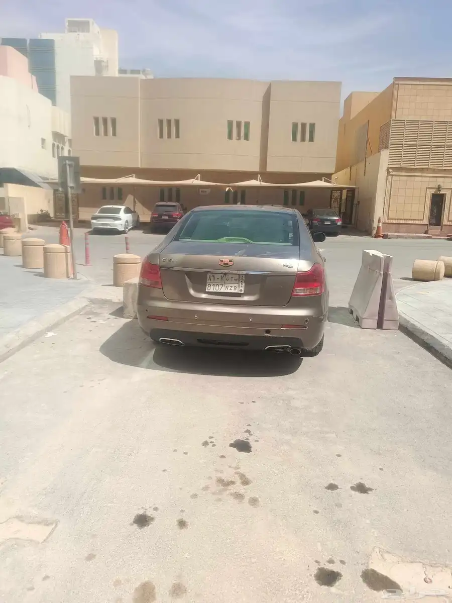 جيلي ec8 2012 7
