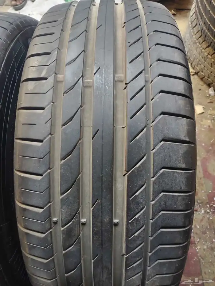 أربع كفرات كنتننتل روماني اصلي 235 55 18 4
