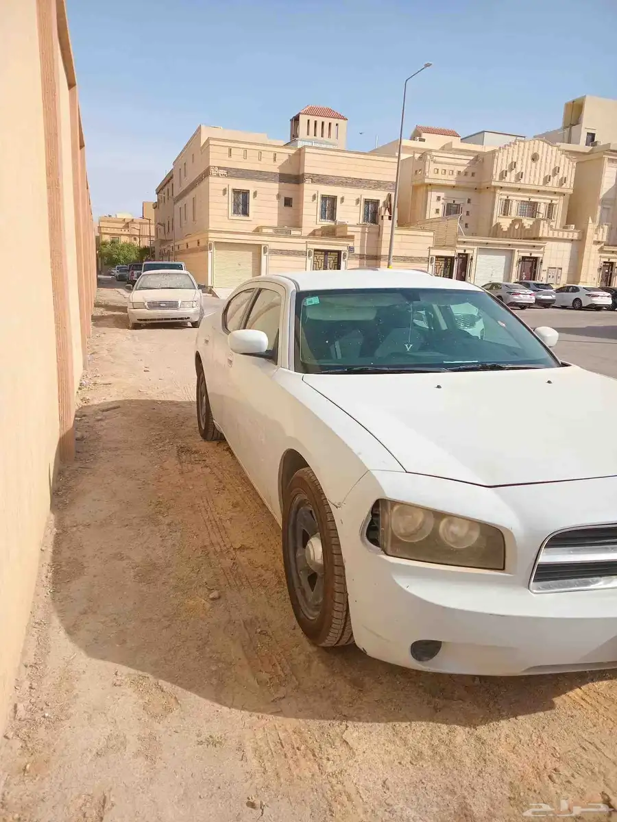 دوج تشارجر 2010 1