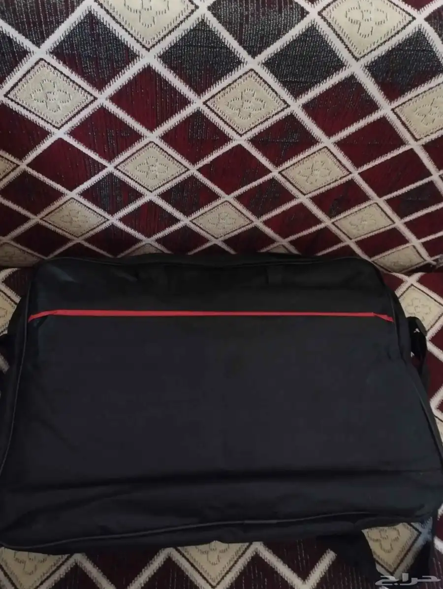 لابتوب كبير مواصفات ممتازة i7 بكرت شاشة 2
