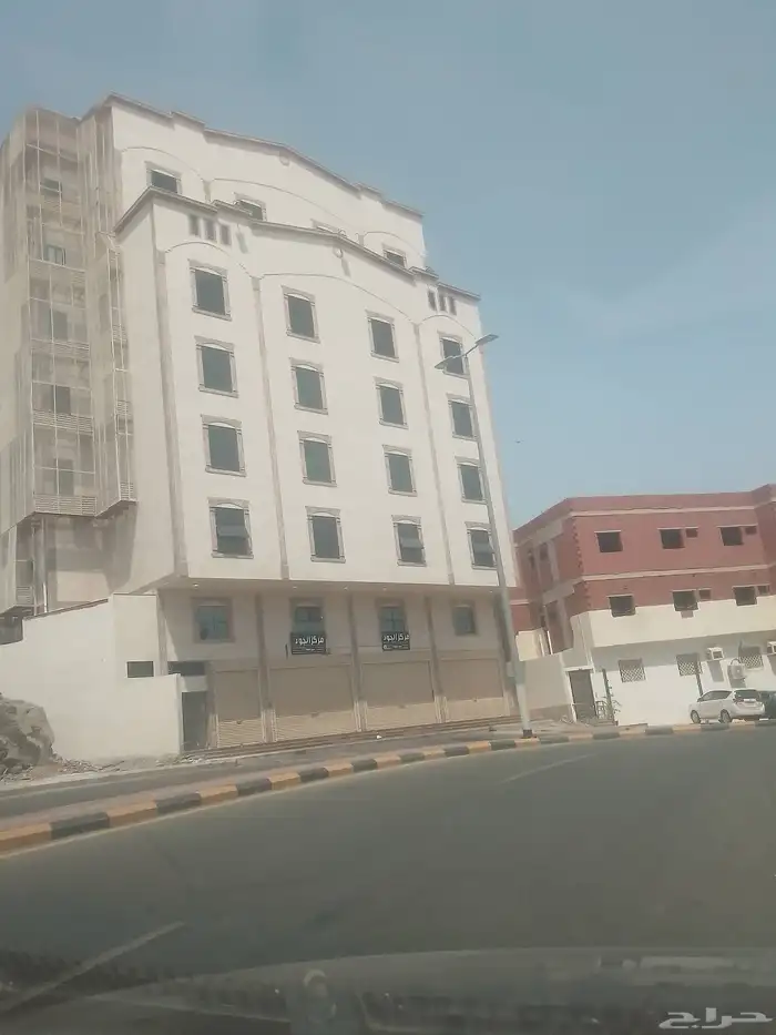 توريد وتركيب جميع انواع الحجر الطبيعي والرخام حجر اردني حجر 0