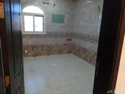 للايجار شقة في حي النور شمال جدة خليج سلمان 2