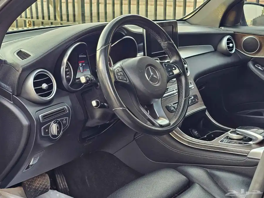 مرسيدس GLC250 موديل 2016 12