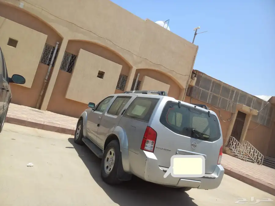 سياره نيسان 0