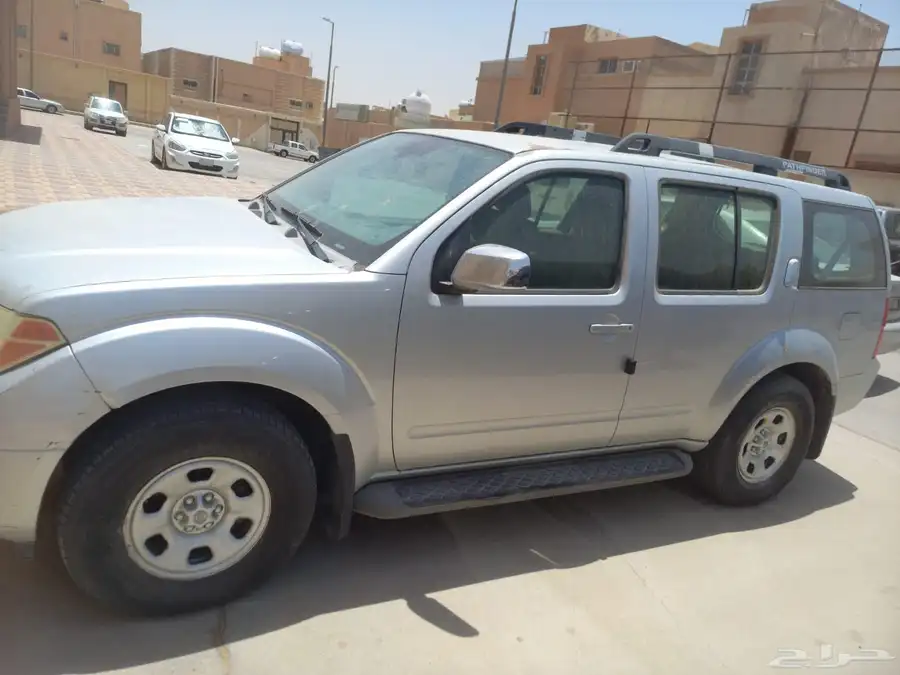 سياره نيسان 5