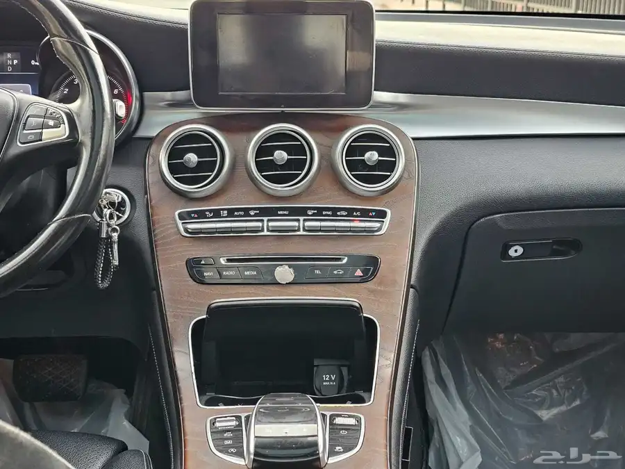 مرسيدس GLC250 موديل 2016 30