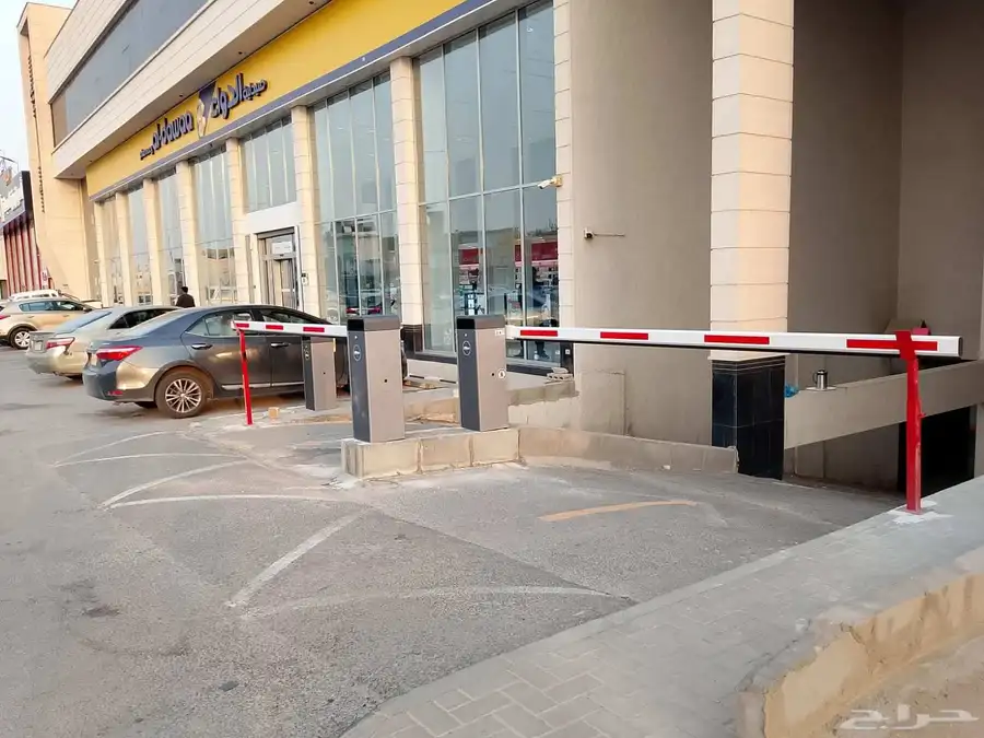 بوابة مواقف إلكترونية أوتوماتيكية   Automatic Parking Barri 1