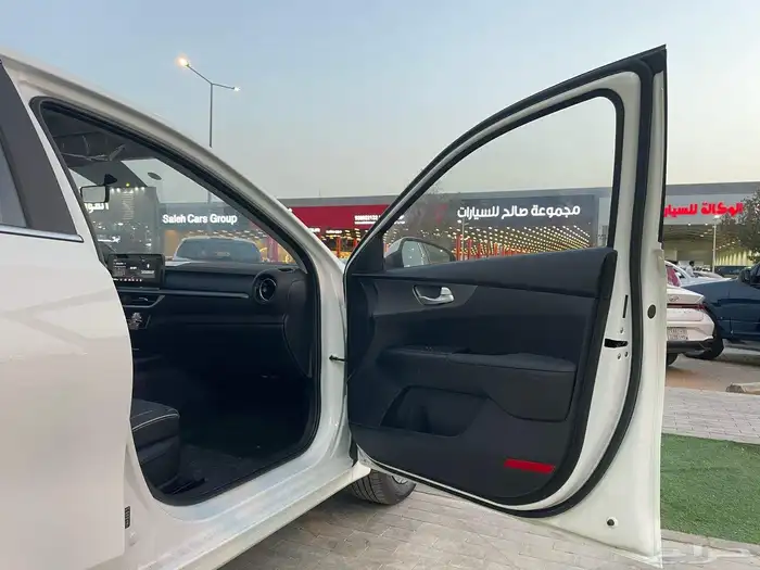 كيا سيراتو 2024فل كامل (بنزين)1.5Lقسط شهري يبدأ من 900 ريال 18