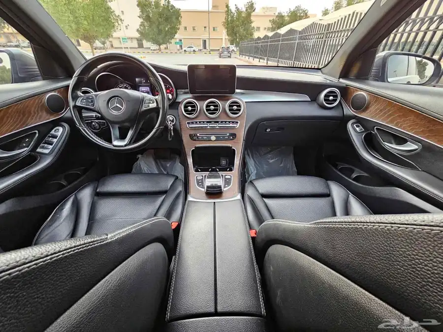 مرسيدس GLC250 موديل 2016 31