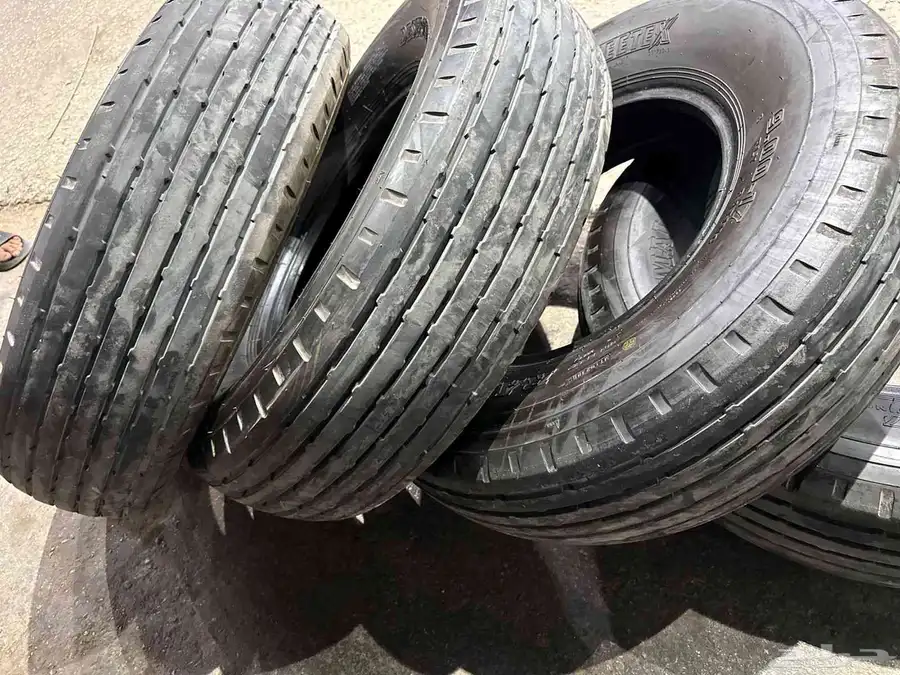 كفرات بالون نضيفه مره نوع الكفرات زيتكس مقاس 17 يركب على جي 9
