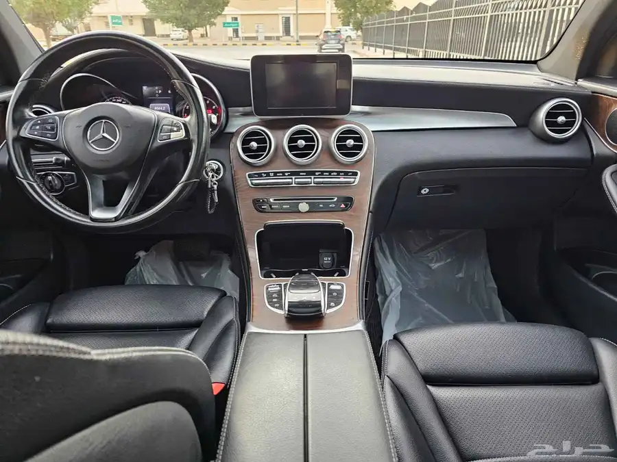 مرسيدس GLC250 موديل 2016 27