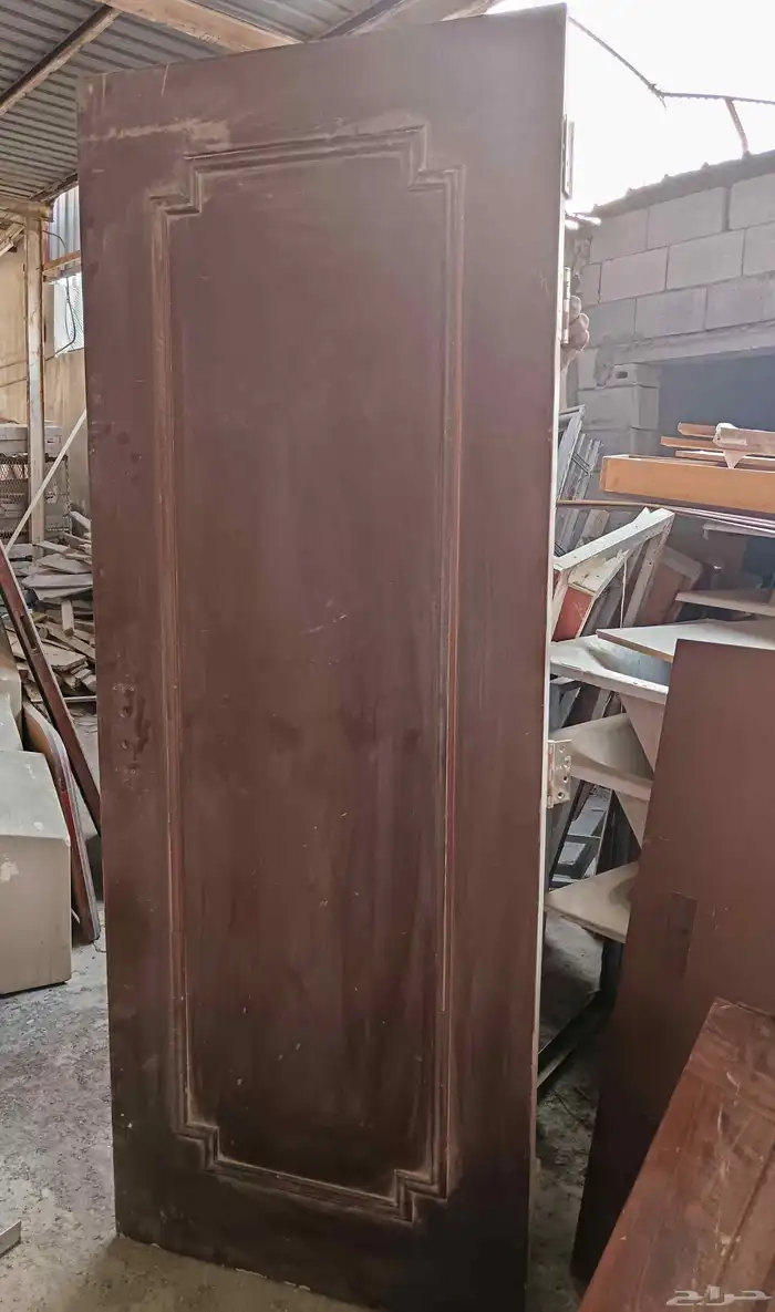 للبيع أبواب خشبية عدد 92 باب بسعر مميز الدمام 2