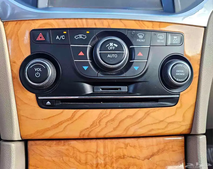 كرايزلر C300 موديل 2014 فل كامل لمتيد 23