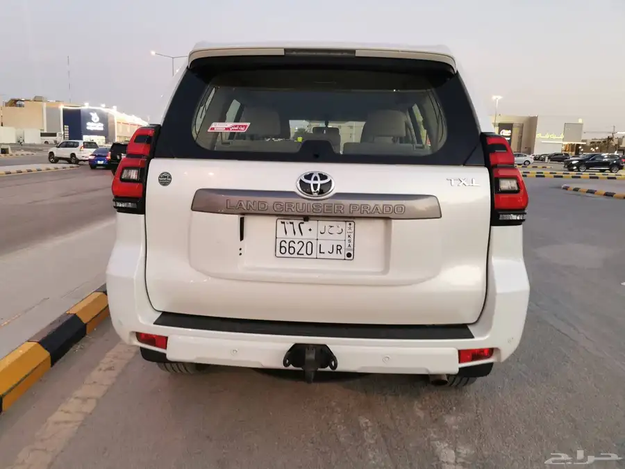 برادو موديل 2023 نص فل بنزين 10