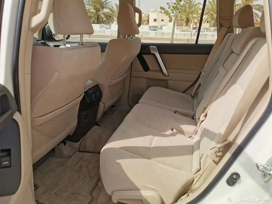برادو موديل 2023 نص فل بنزين 17