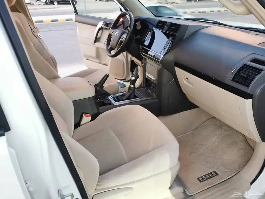 برادو موديل 2023 نص فل بنزين 14