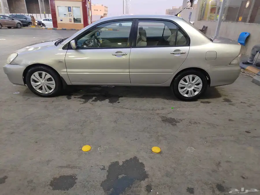 لانسر 2007 بومه. 1