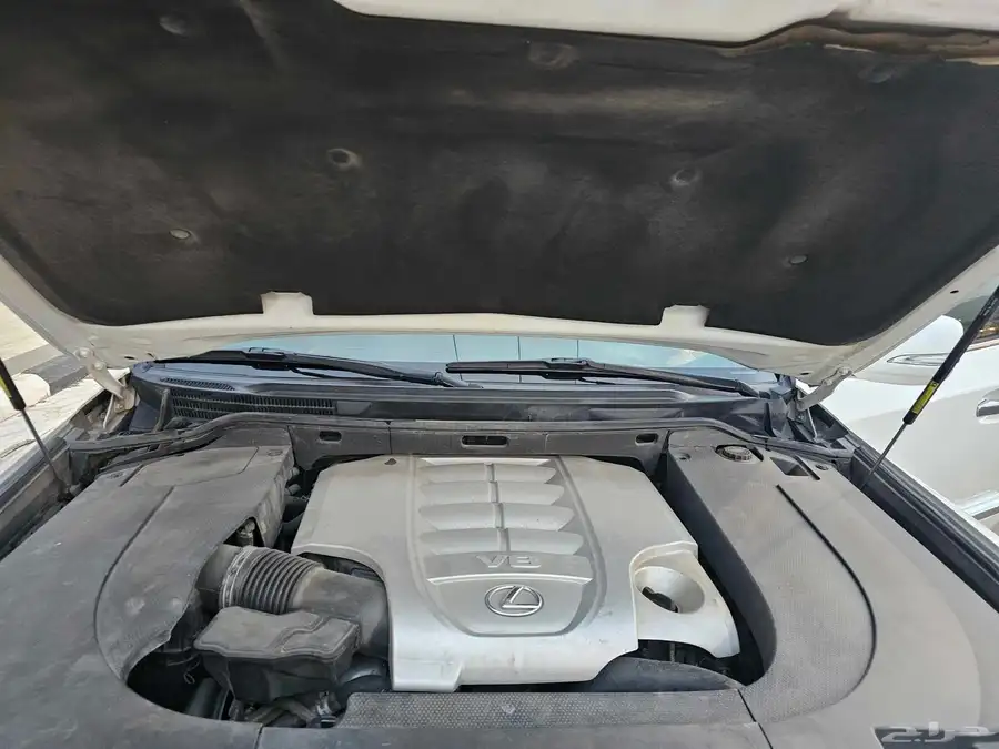 لكزس LX570 2013 7