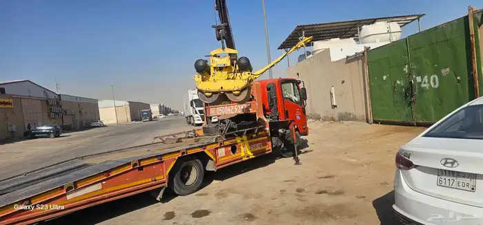 سطحه ونش كرين للايجار الرياض لنقل السيارات والمصدومه والمت 1