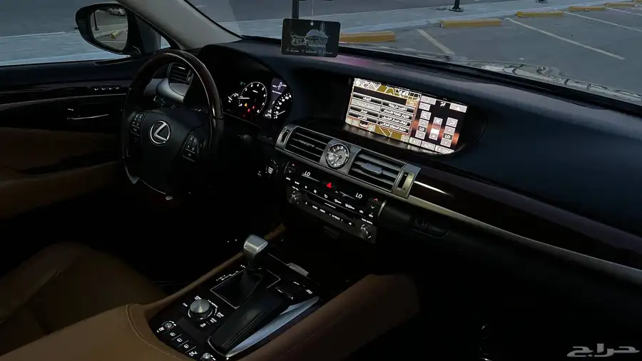 لكزس LS 460 6