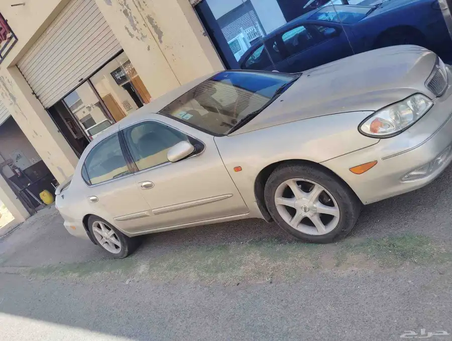 Nissan maxima 2001 3