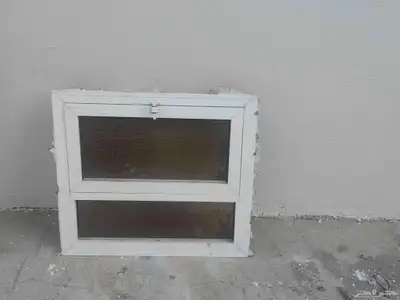 شباك حمام 0