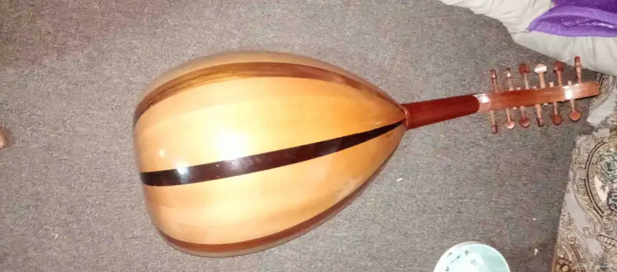 عود موسيقي 300 0