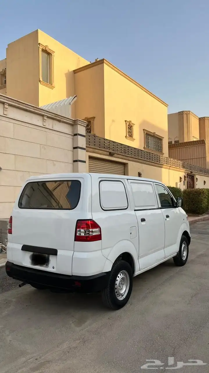 باص سيزوكي 2009 8