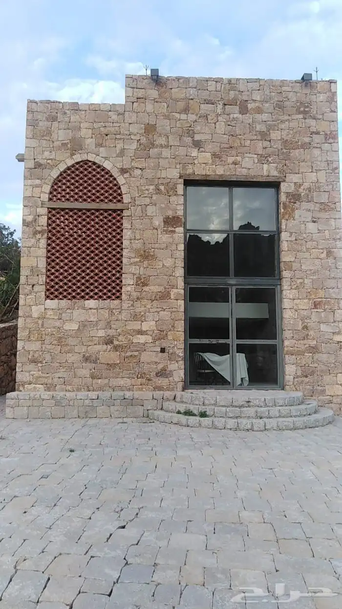 نقوم بعمل حجر والطين والخشب والتراث بجميع انواعه 5