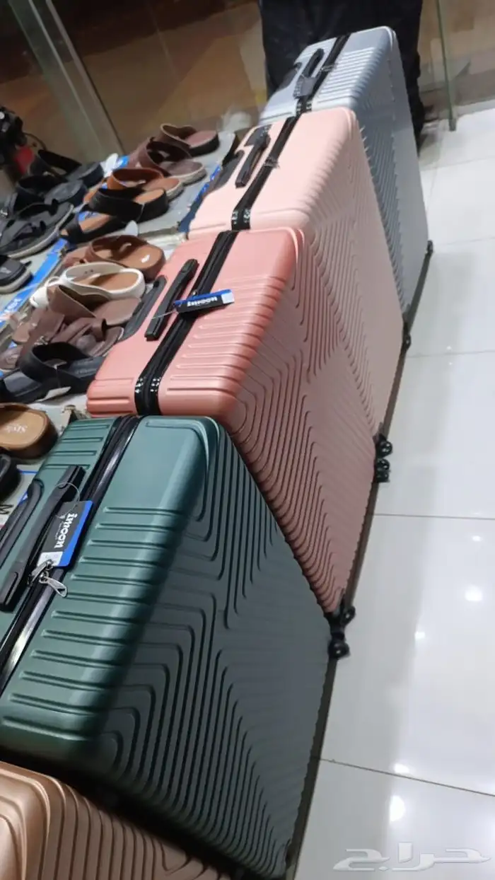 اطقم شنط سفر بسعر مخفض 7