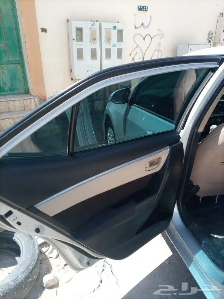 تويوتا كورولا 2015 8