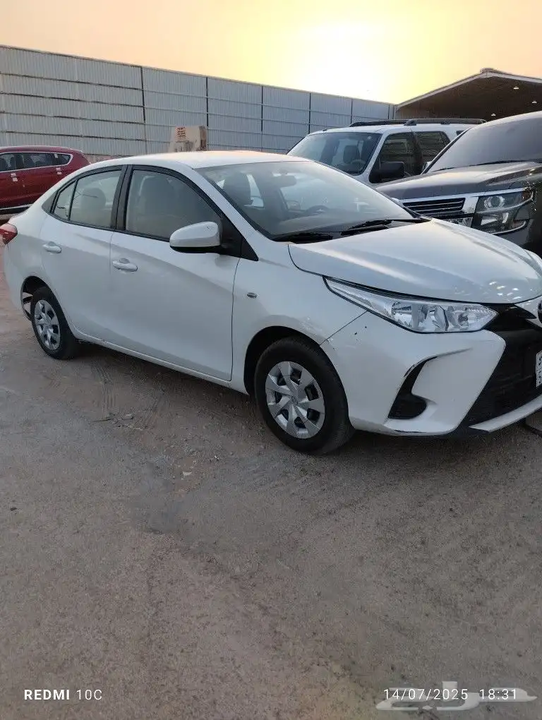 TOYOTA. YARIS.2021 .Y 3