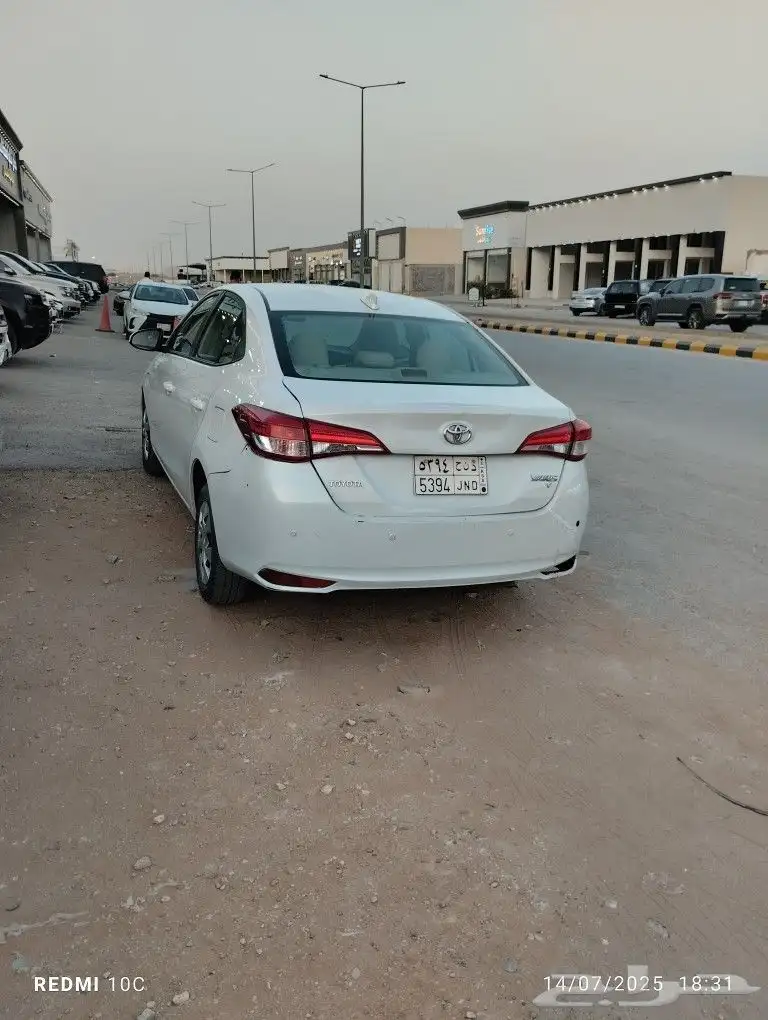 TOYOTA. YARIS.2021 .Y 4