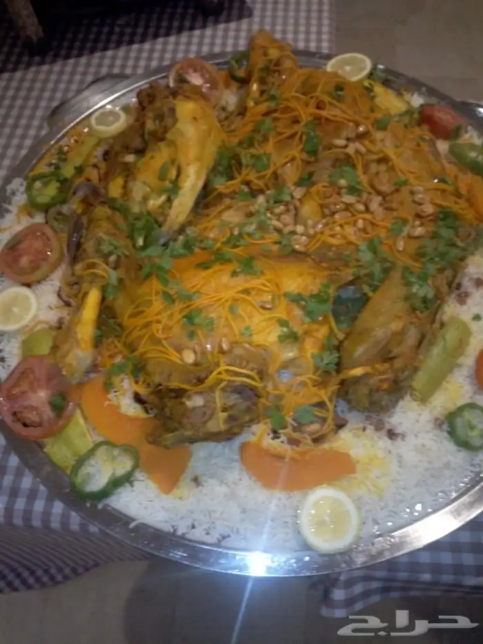 طباخ وشيف أكلات شعبية وسعودية ومصرى وسواق سياره وليده رخصه ق 6