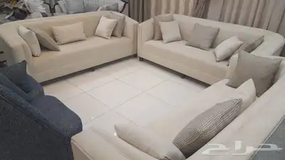 فني تفضل جميع انواع الكنب والستاير تنجيد وتلبيس كنب 7