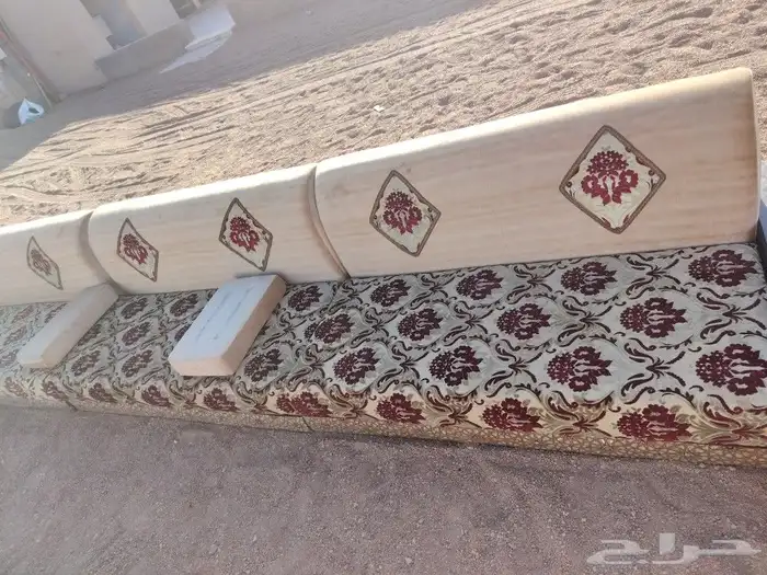 كنب للبيع بحاله جيده 2