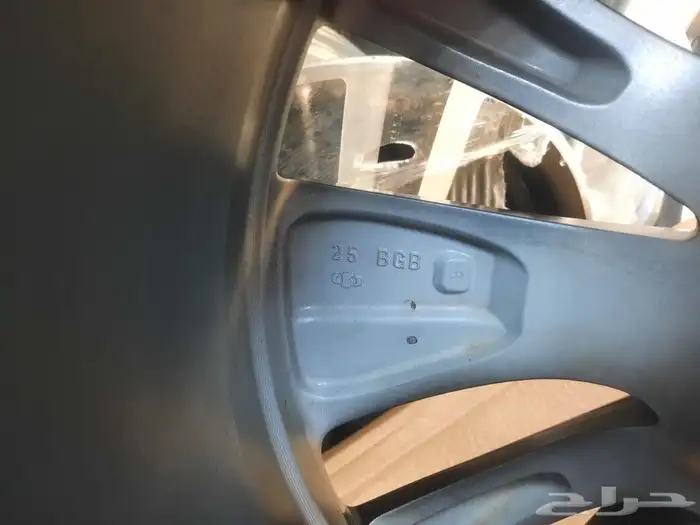 جنوط لكزس LS500 مقاس 19 موديل 2023 اصلي وكاله 2