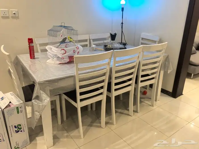 كنب ايكيا طاوله 8كراسي 3