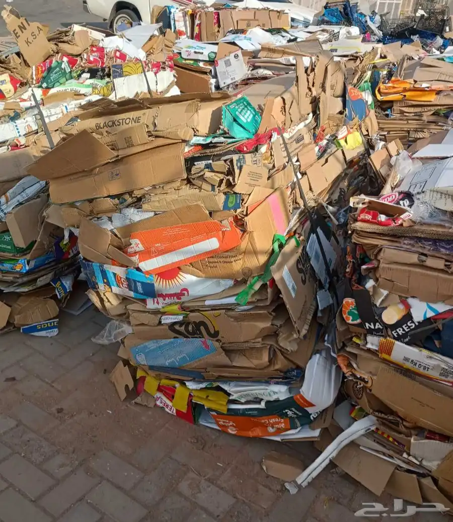 بالنسبة للبيع بالات نفايات بلاستيكية مختلطة لدينا كمية كبي 2
