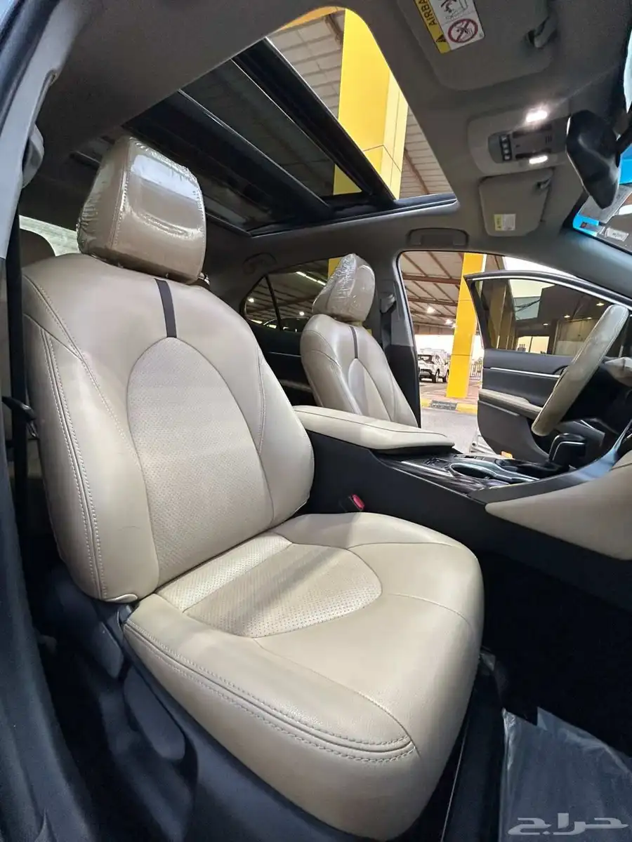 تويوتا كامري 2019 فل كامل (بنزين) 2.5L 12