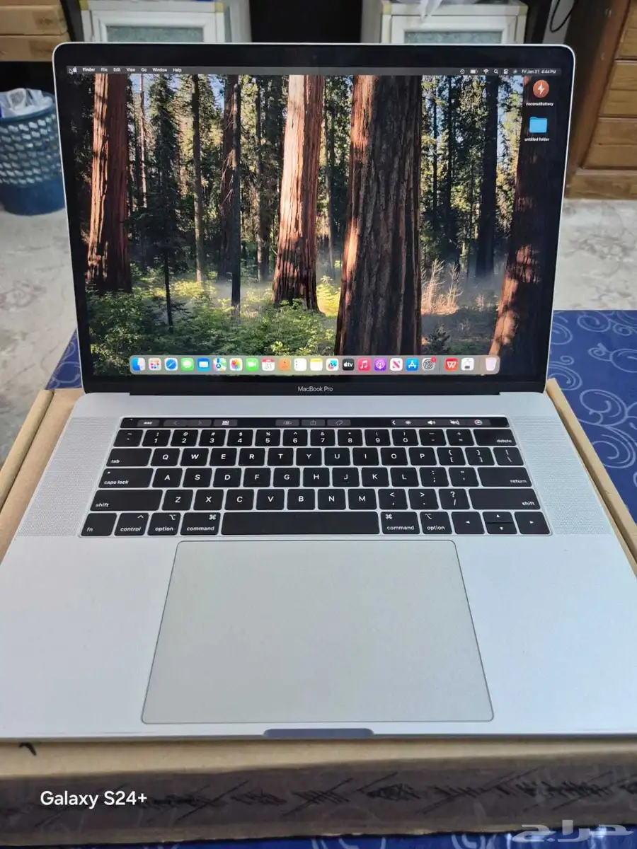 Apple MacBook Pro A2141 (16 ) Core i9 (8-Core  2.4 GHz 6
