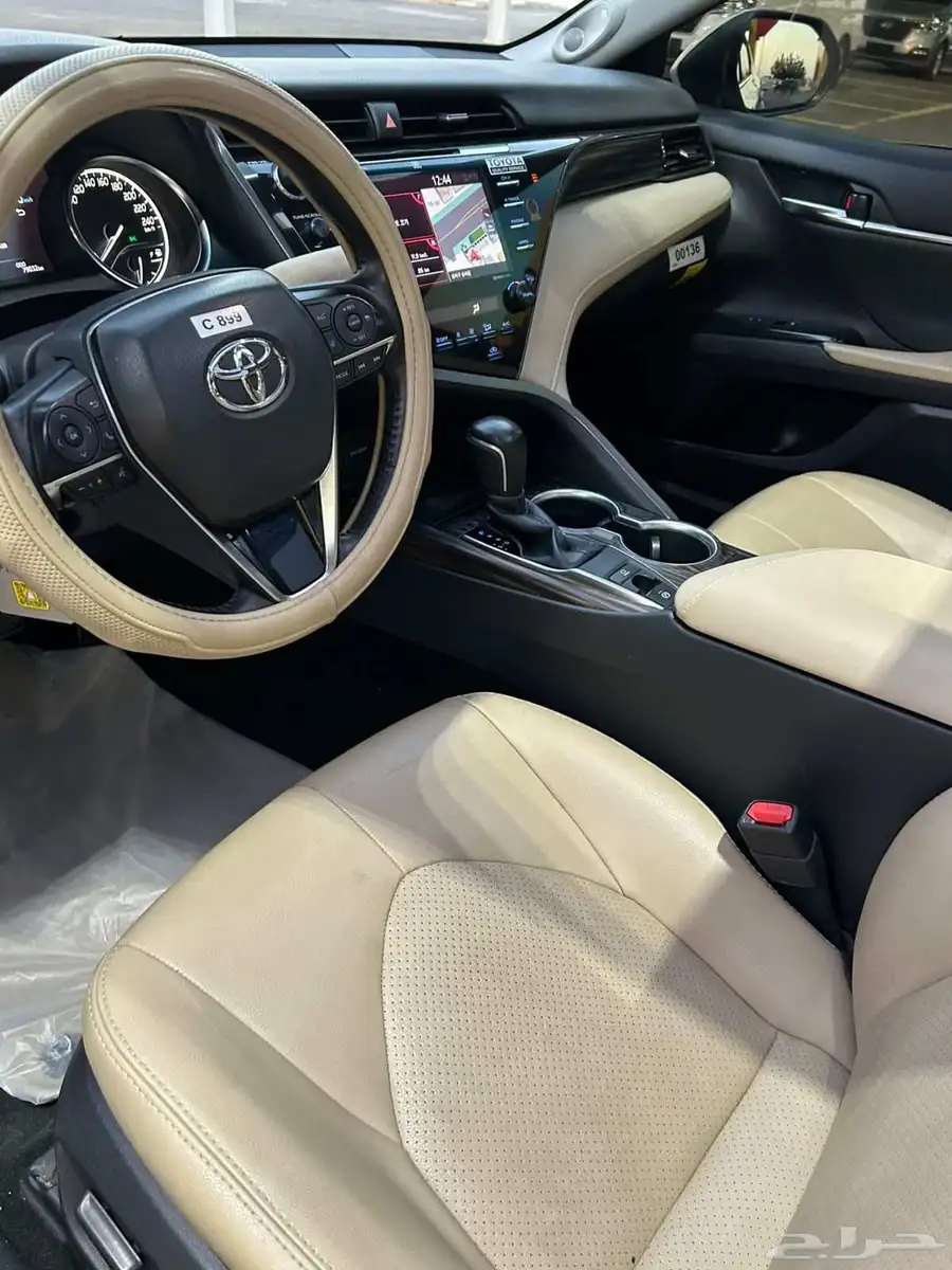 تويوتا كامري 2019 فل كامل (بنزين) 2.5L 7
