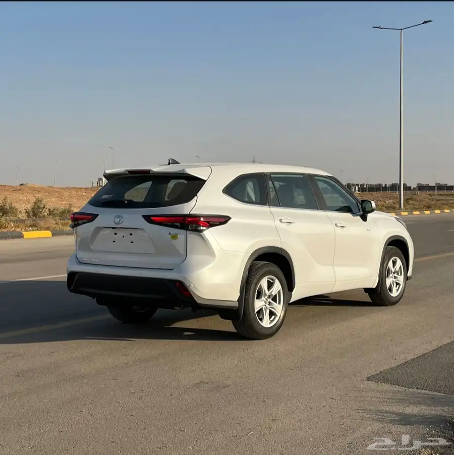 تويوتا هيلندر 2025 استندر دبل 0