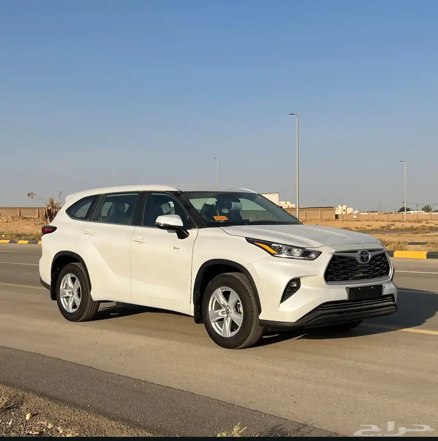 تويوتا هيلندر 2025 استندر دبل 3