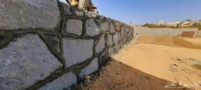 جميع انواع الاشغال زفلت صبيات بنا بيت او عماره احواش بلك وحج 0