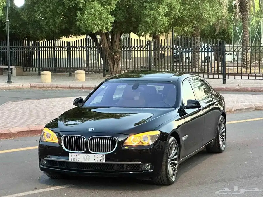 بي ام دبليو 750i 7
