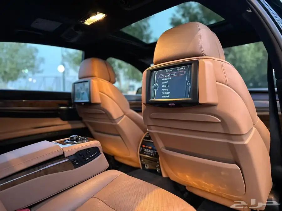 بي ام دبليو 750i 28
