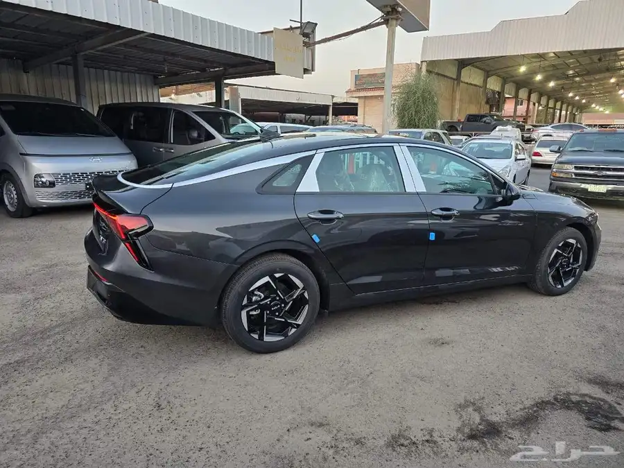 كيا K5 نص فل 2024 الاهليه 6